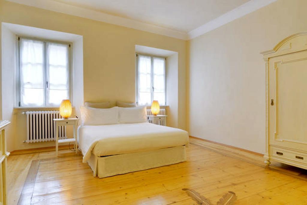 Al Cavour 34 Bed & Breakfast Trento Luaran gambar